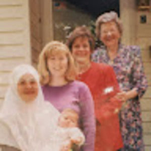 Meet your Posher, Aviva